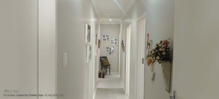 3 Bedroom Property for Sale in Hartenbos Central Western Cape